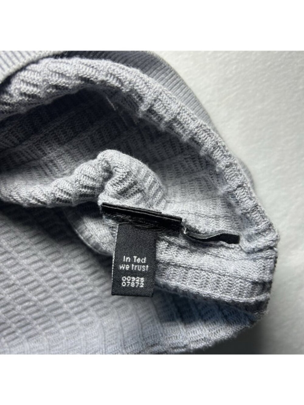 Ted Baker London Waffle Stitch Crew Neck Sweater Gray Size 4 - Picture 7 of 7